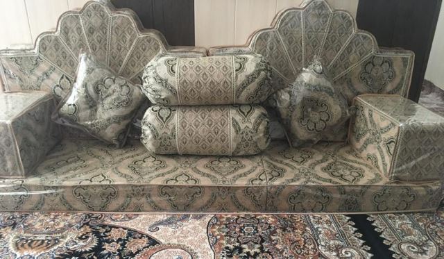 تولیدی پشتی خلیجی و مبل سنتی نجفی