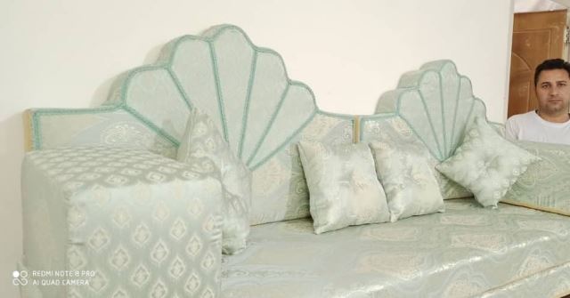 تولیدی پشتی خلیجی و مبل سنتی نجفی