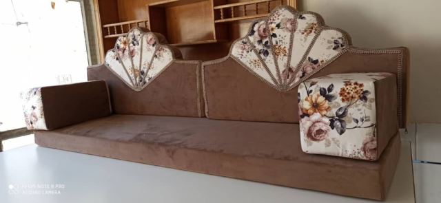 تولیدی پشتی خلیجی و مبل سنتی نجفی