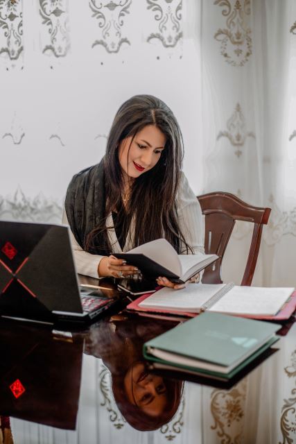 zahra saghafi