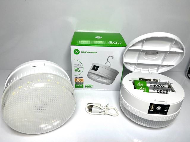 DP 7823B چراغ کمپی 80 وات با 2 عددی باتری 18650 شارژی قابل تعویض قابلیت استفاده با 3 عدد باتری قلمی نمایشگر میزان شارژ باتری ماندگاری شارژ 3/5 