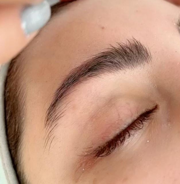 بهترین روش برای تقویت ابرو