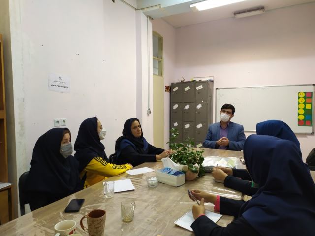 نشست تخصصی اختلال یادگیری با آموزگاران