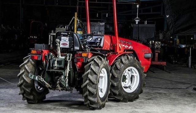 تراکتور کمرشکن 