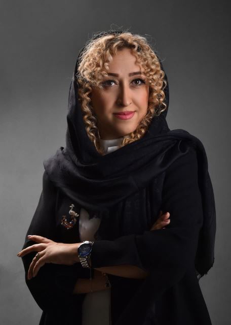 ندا صادقی