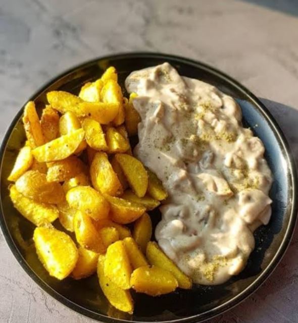 سیب زمینی با سس قارچ