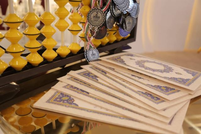 تقدیر نامه ها و مدال ها