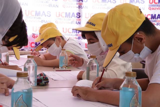 کارآموزان آموزشگاه