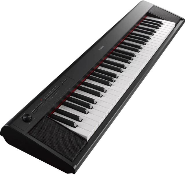 پیانو دیجیتال یاماها مدل NP-12