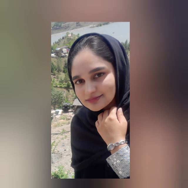 زهرا خدادادی