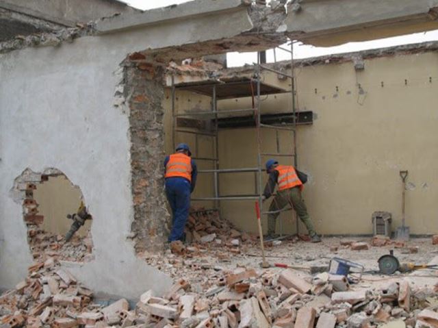 عملیات تخریب در ساختمان