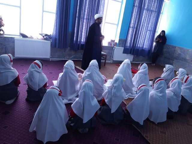 بهترین دبستان غیردولتی دخترانه ورنامخواست