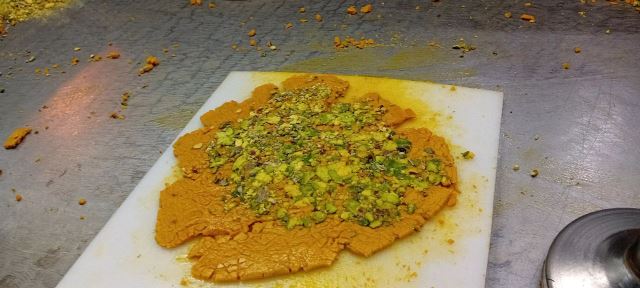 سوهان میرباقری شیرین نشاط