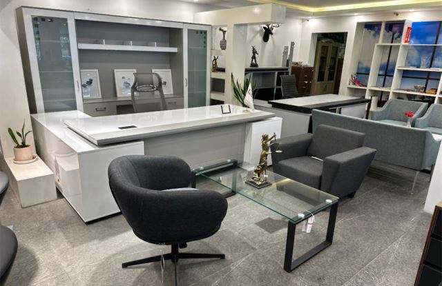 میز مدیریت کـاور چـوب