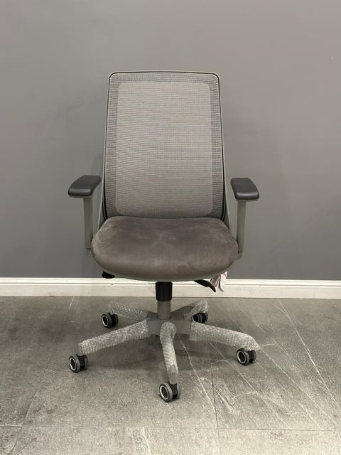 صندلی مدیریت هلگـر