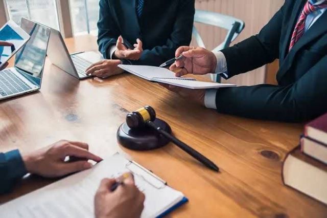 داور حقوقی در حوزه ساخت‌وساز شهری مهندس پاکدامن