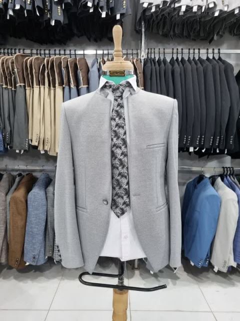 مرکز خرید کت و شلوار در اصفهان