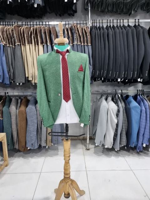 مرکز خرید کت و شلوار در اصفهان