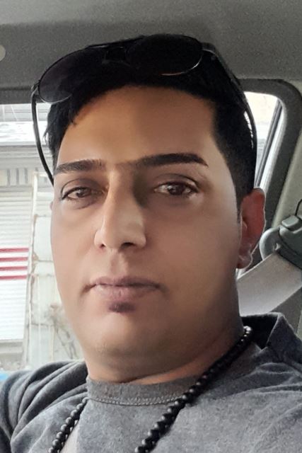 فروشگاه پوشاک دنیای مد 