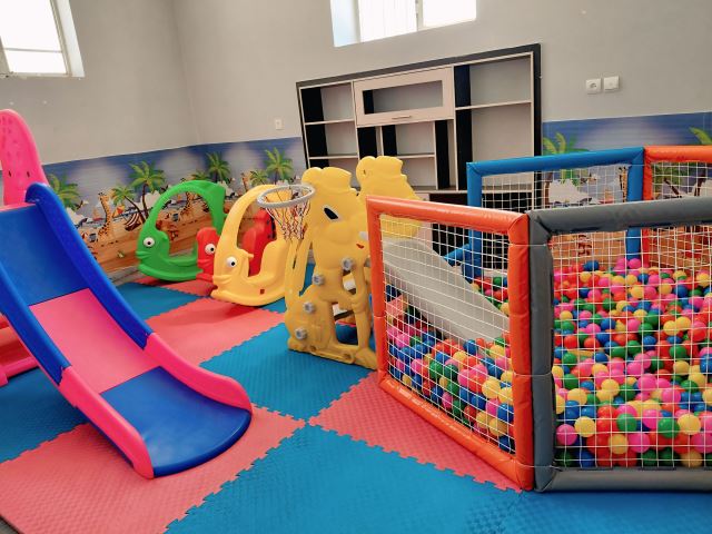 اتاق بازی حرکتی