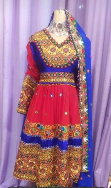 لباس سنتی زیبا (دوخت )