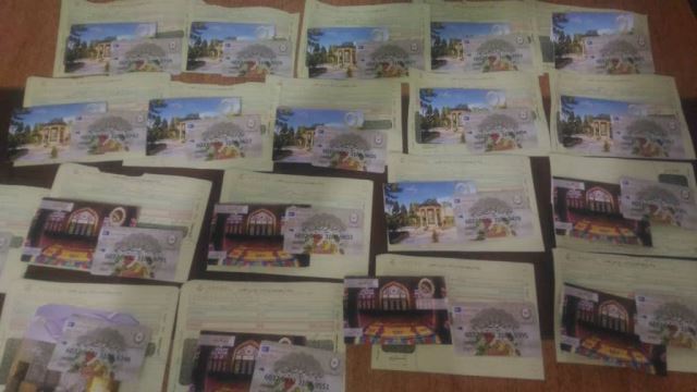 تهیه و توزیع کارت هدیه بین ایتام