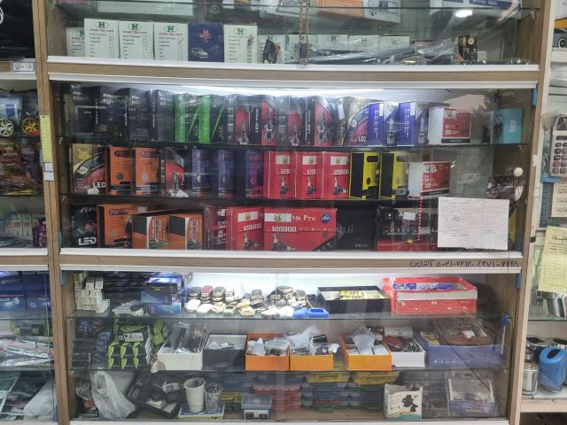 شیشه دودی با UV استاندارد 