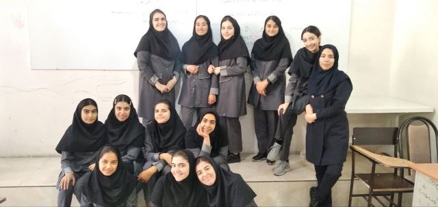 عکس با دانشجویان