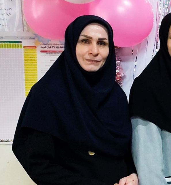 نرگس کامیاب 