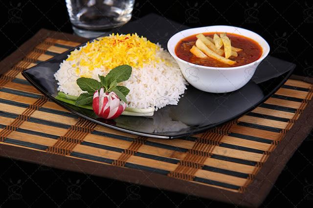 چلو ایرانی با خورشت قیمه