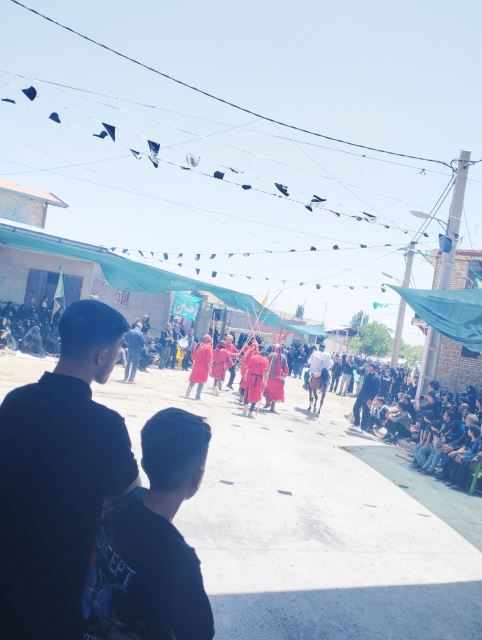 مراسم باشکوه مذهبی (تعزیه خوانی)
