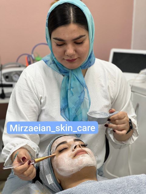 بیوتی تراپیست(فیشیال و پاکسازی صورت) 