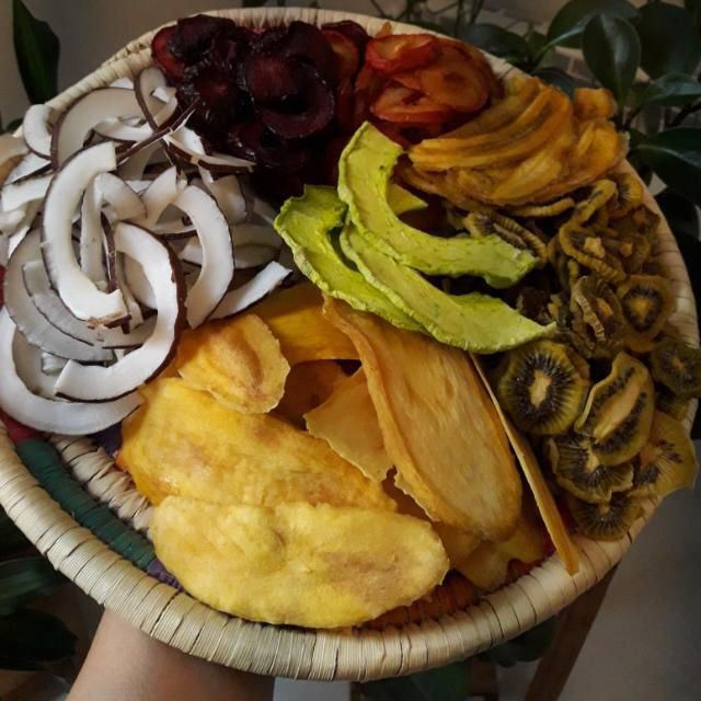 میوه خشک تازه