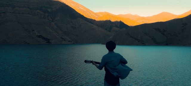 آموزش گیتار و پیانو در کرج