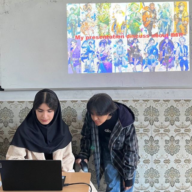 آموزش زبان انگلیسی به صورت حضوری(عمومی و خصوصی