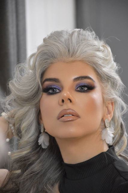 شنیون و کرلی