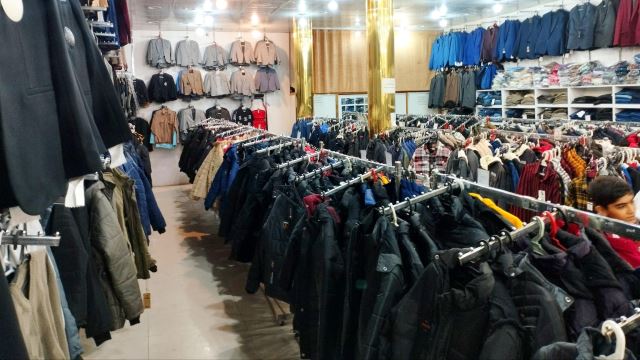 پوشاک گلپوش