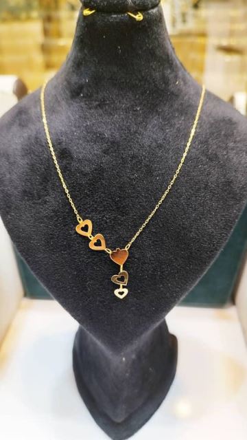 گردنبند نگین دار