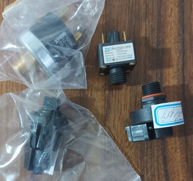 انواع کلید حداقل فشار اب و ترانسدیوسر پکیج