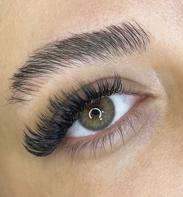 خدمات مژه و ابرو