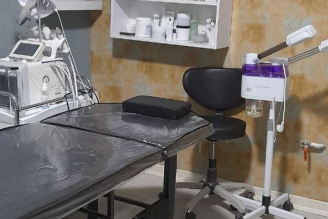 فیشیال پوست و پدیکور