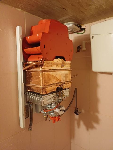 تعمیر آبگرمکن در منزل در اصفهان