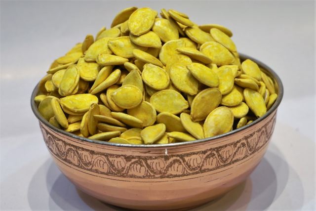 تخمه کدو زرد