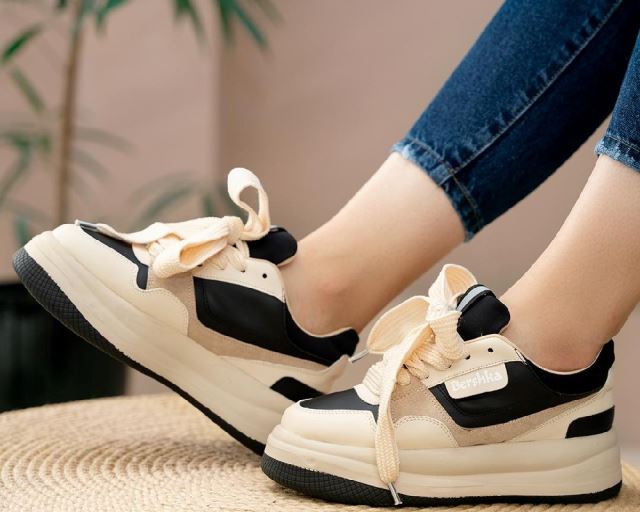 کفش کتانی زنانه