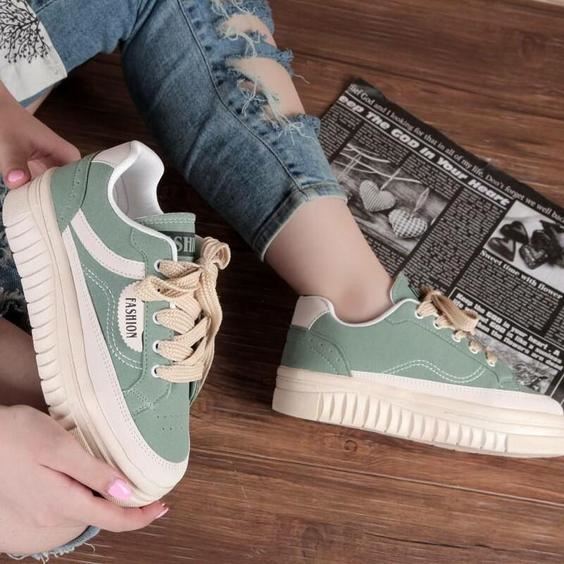 کفش کتانی زنانه 