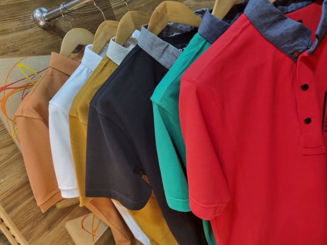 تیشرت یقه دار 