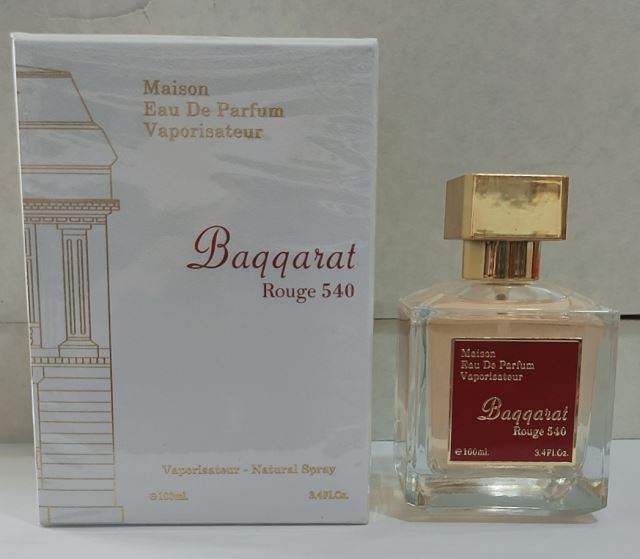 ادکلن باکارات سفید