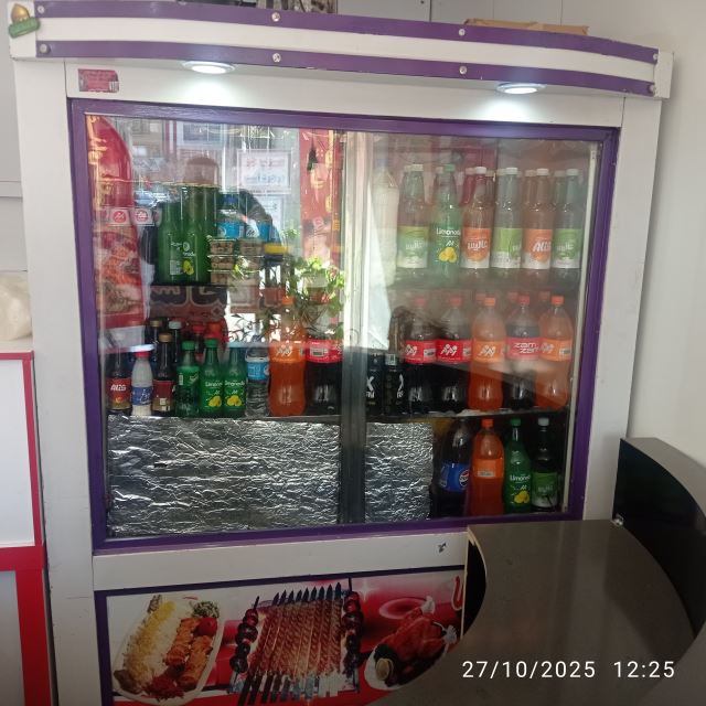 غذای بیرون بر نیما