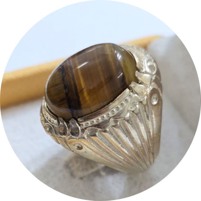 انگشتر نقره با نگین چشم ببر