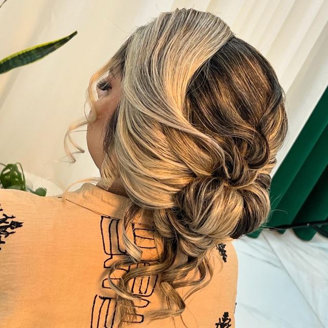 خدمات شنیون مو